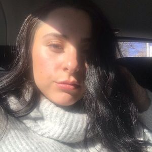 Meet your Posher, Vanessa